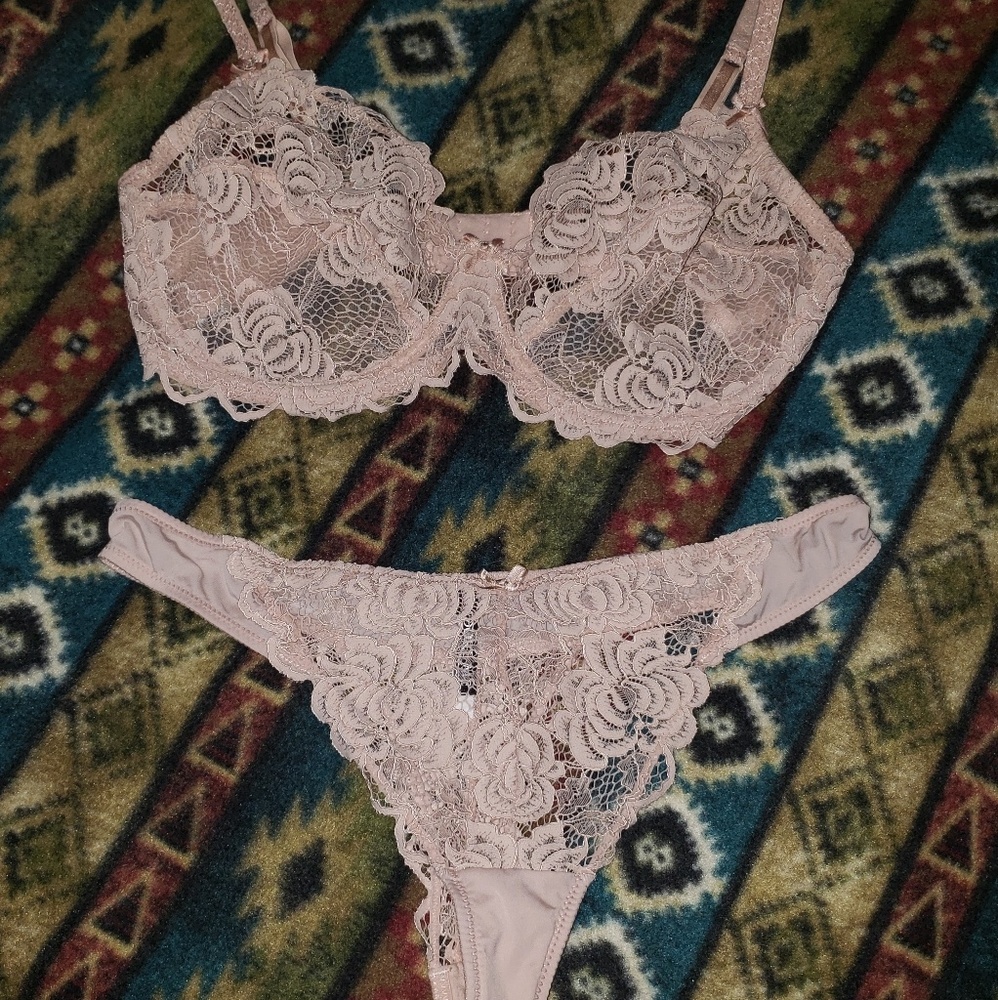 Adore Me Bra & Panty Set